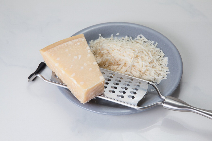 parmesan cheese Fontina cheese substitute