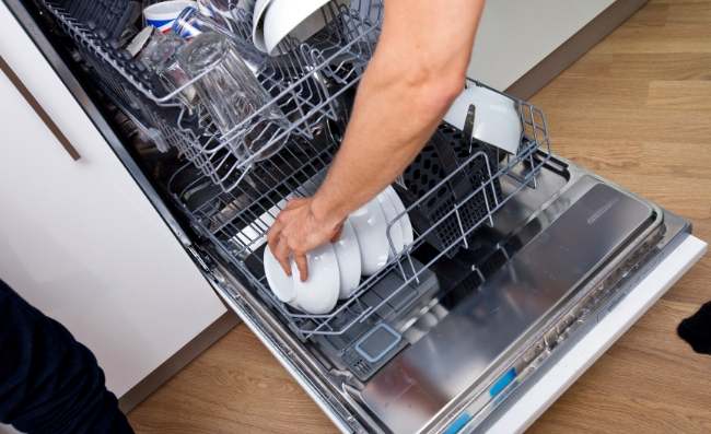 3 Reasons Why Your New Dishwasher is Not Draining