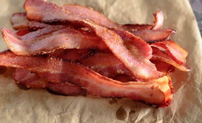 Does cooked bacon need to be refrigerated?