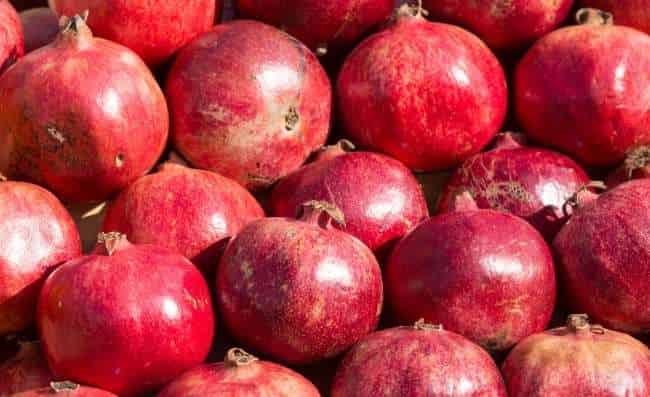 Why are Pomegranates so Expensive? - KitchenVile