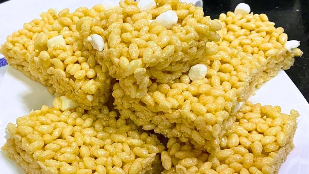A close up of marshmallow rice krispies.