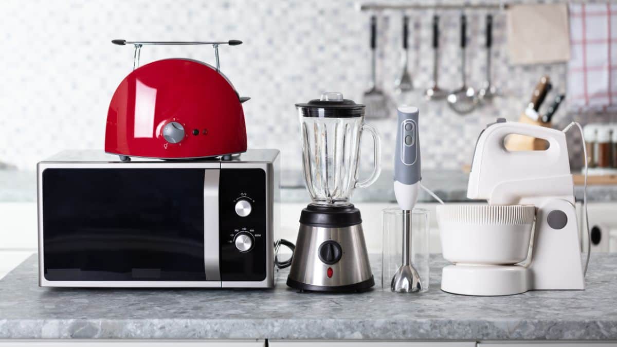 kitchen appliances on a counter.